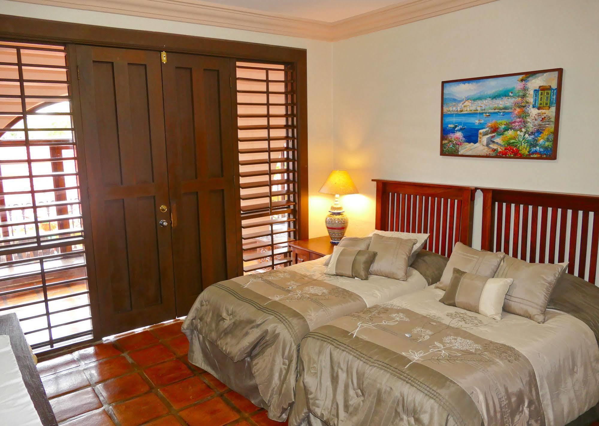 Collection O Casa Bella Hotel Boutique, Cabo San Lucas Exterior photo